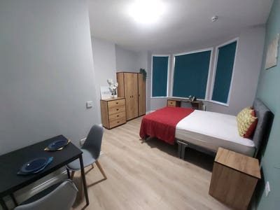 Super Size Double Ensuite for COUPLE All Inclusive Main Photo