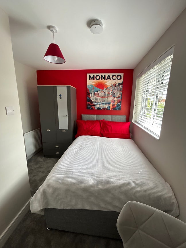 Stylish Professional House Share  Main Photo