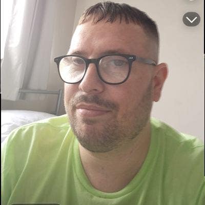 39 year old Male seeks a single or double room Main Photo
