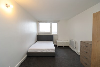 Fantastic Double Room Piccadilly & Northern Line! Main Photo