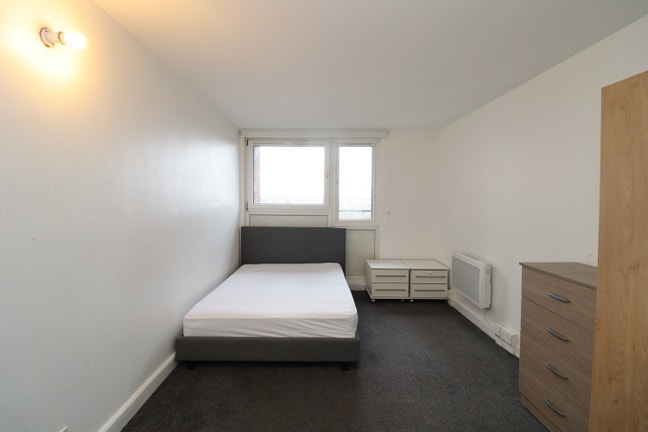 Fantastic Double Room Piccadilly & Northern Line! Main Photo