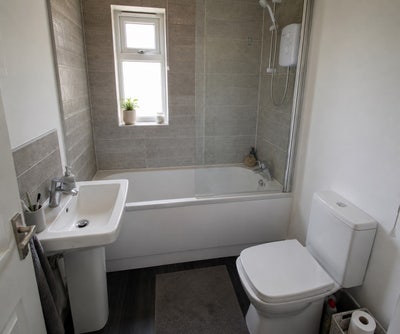 Double room, fully furnished room available  Main Photo