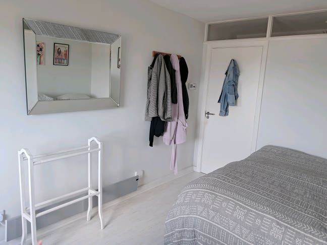 Stylish & spacious double room near Hove seafront Main Photo