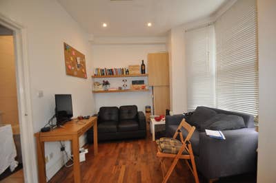 Stunning one bedroom flat in Caledonian Road N7 Main Photo