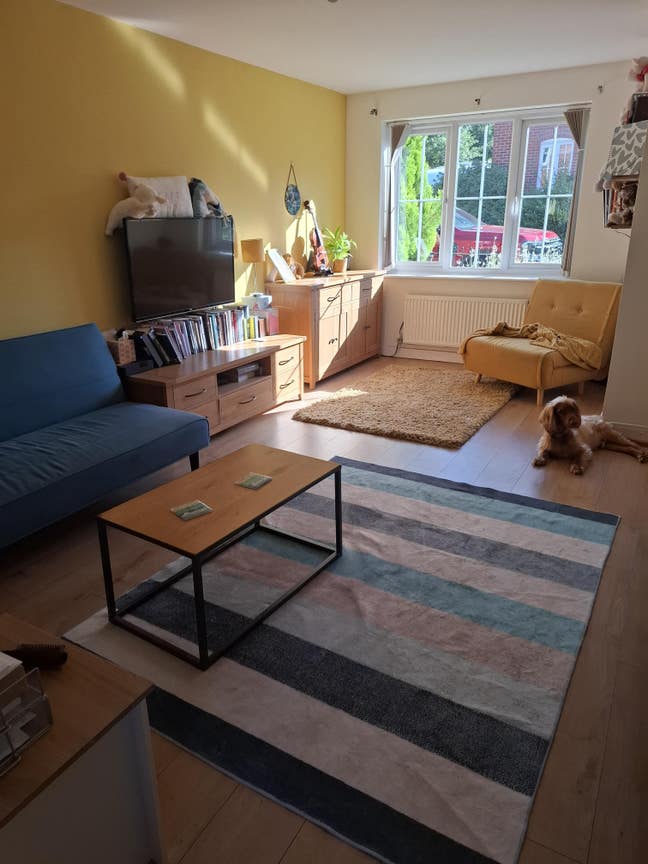 Room to Rent in a Friendly Home – Near Dudley Town Main Photo