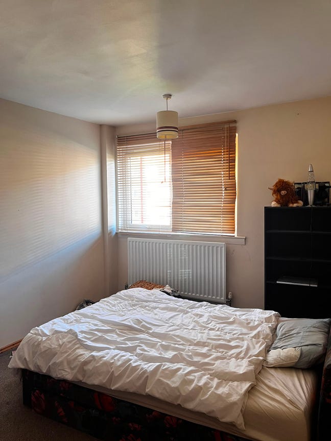 Bright furnished doubles in sunny balcony flat  Main Photo