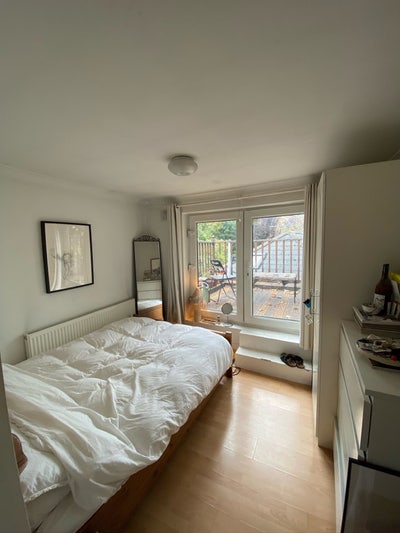 Bright & cozy double room in Clapham Junction Main Photo