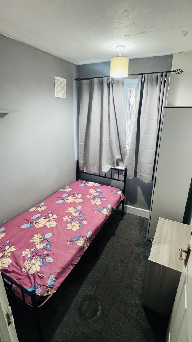 Box Room Available  Main Photo