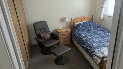 Spacious bright double room Inc bills smart tv Main Photo