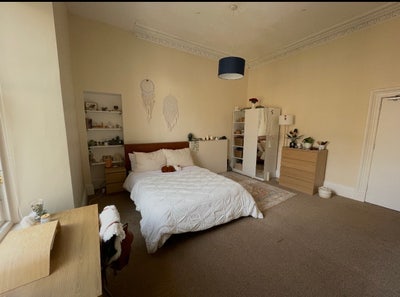 Lovely Double Room in Finnieston  Main Photo