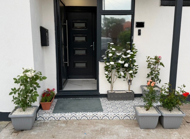 Furnished Studio with Private Kitchen & Bathroom Main Photo