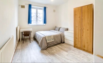 💖Large Room Next to Stepney Station+All Bill Incl Main Photo