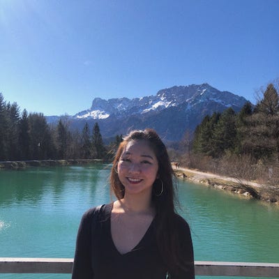 28F professional looking for en-suite! ✨ Main Photo