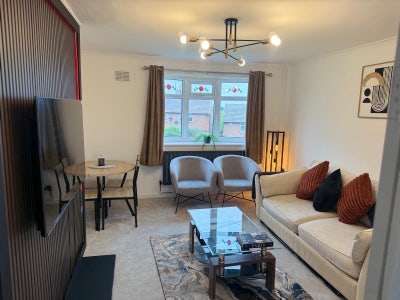 2 Bedroom Apartment to Rent  Main Photo