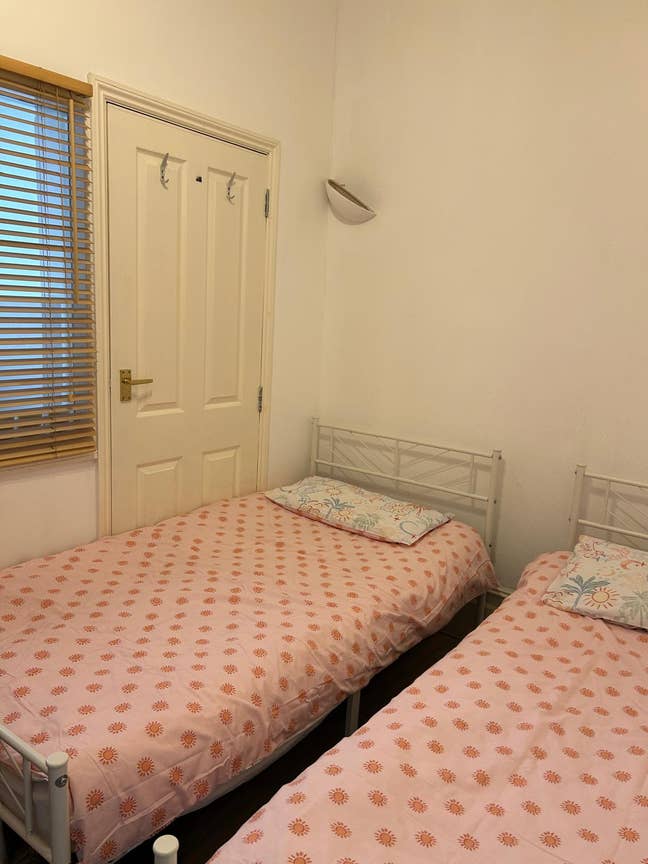 Specious Single room Main Photo