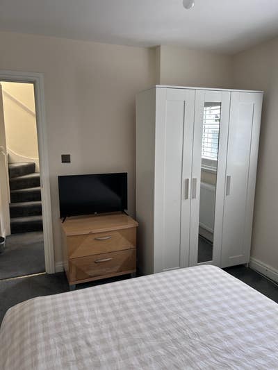 Modern double room with private bathroom Main Photo