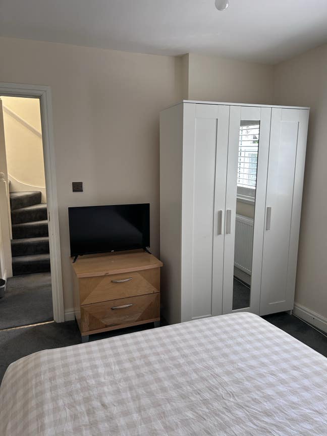 Modern double room with private bathroom Main Photo