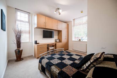 🏠 Pro House Share | Dukinfield | En Suites Main Photo
