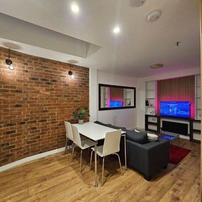 3-bedroom house available for rent in RM10 Main Photo
