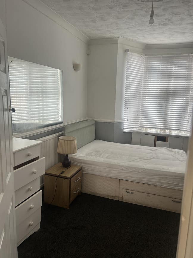 Room available in Gloucester.  Main Photo