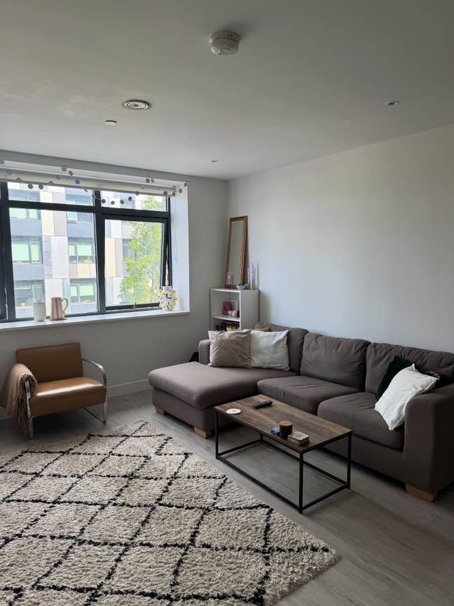 En-suite double room in lovely Ancoats flat  Main Photo