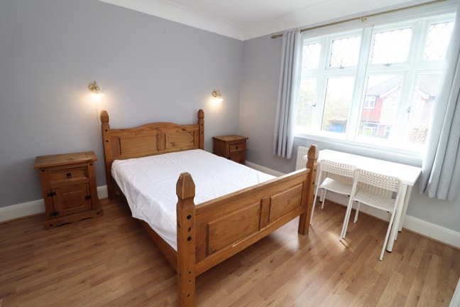 Ensuite+Double Room -W7 Boston Manor- Tube Nearby Main Photo