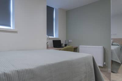 Ensuite Room in Brand New Property! Main Photo
