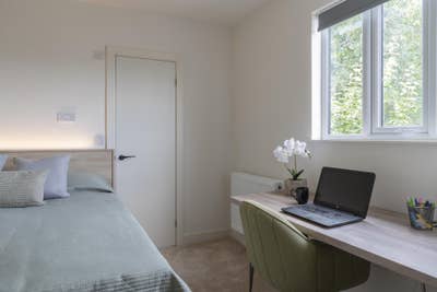 Ensuite Room in Brand New Property! Main Photo