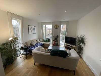 Double room in gay Hoxton houseshare Main Photo