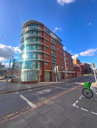 3 bed city centre apartment Main Photo