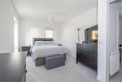 Spacious Ensuite near meadowbank retail park Main Photo