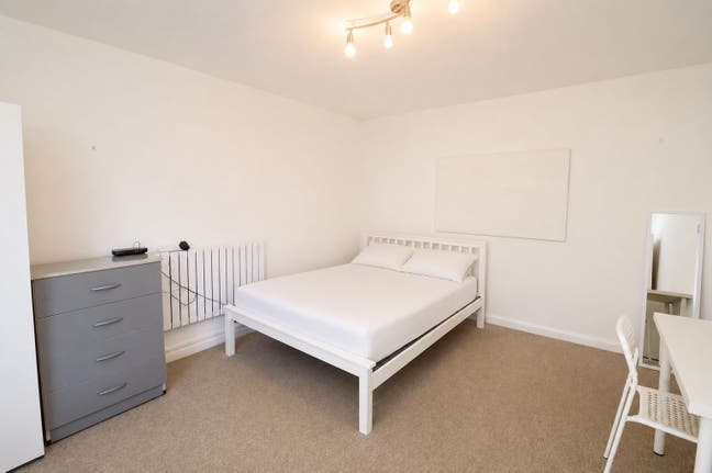 ✨ Prime Location – September Rooms ✨ Main Photo