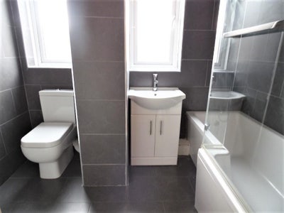 Lovely large 3 bed flat to rent in Tottenham N17 Main Photo