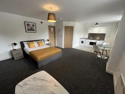 First Floor Furnished Studio in Retford Main Photo