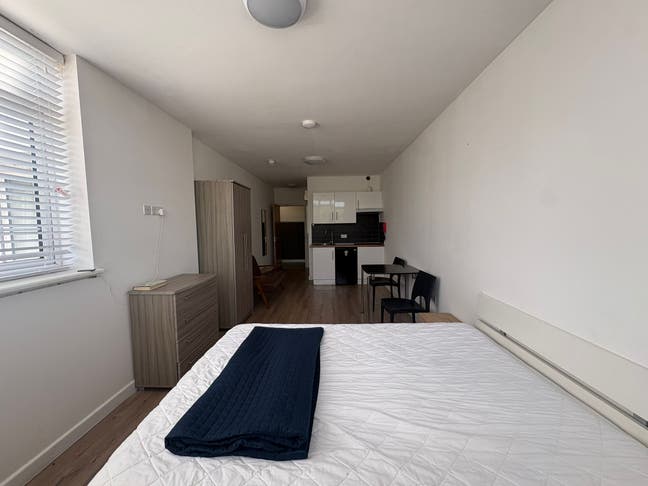 Studio in Chadwell Heath Main Photo