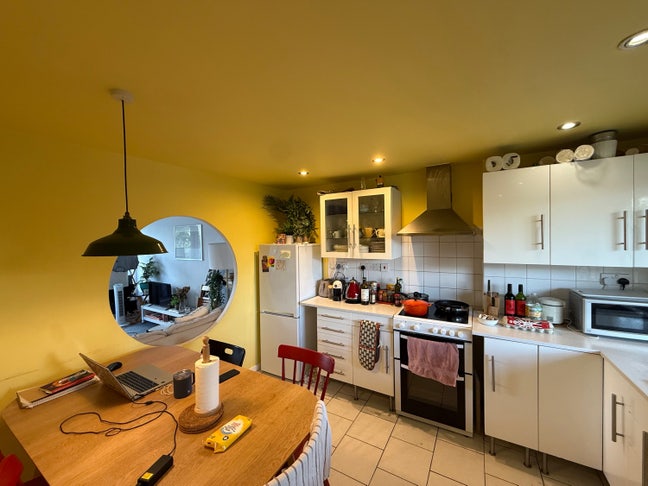 Fully furnished bedroom in Bethnal Green Main Photo