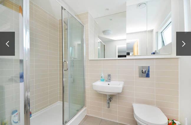 Stylish Double Room with Private Bathroom  Main Photo