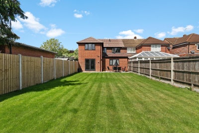 🤩Newly Refurbished Modern En-suite Twickenham🌳 Main Photo