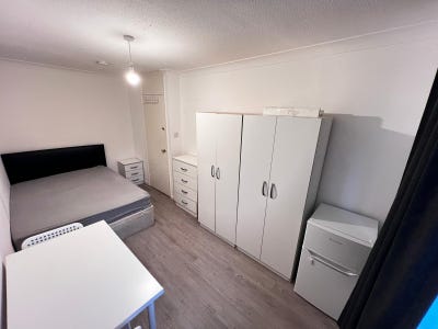 ✨ 🛏️ Double Room to Let in - Uxbridge Main Photo