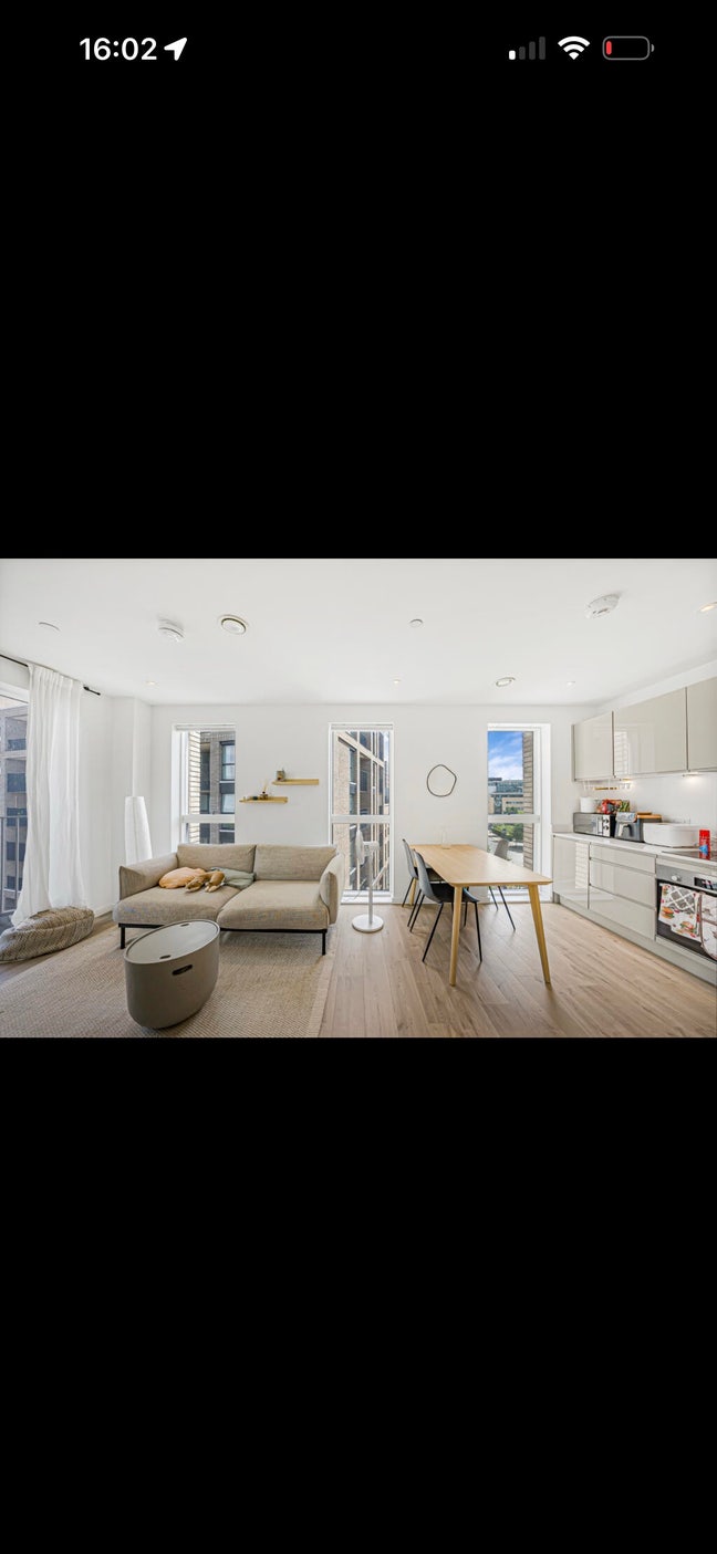 2 Bed Flat E16 near the ExCel Main Photo