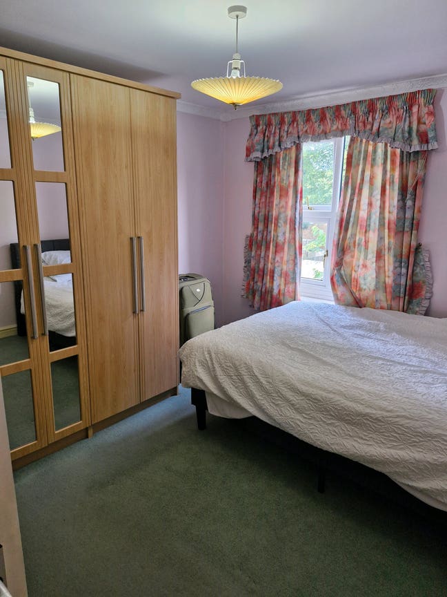 Large Master Bedroom  Main Photo