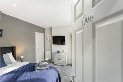 💥 Beautiful Large En Suite Room💥 Main Photo