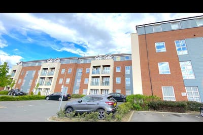 Shared Room available for rent Main Photo