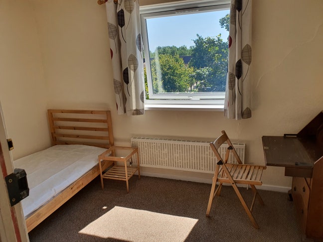Room for 1 person in a friendly shared house Main Photo