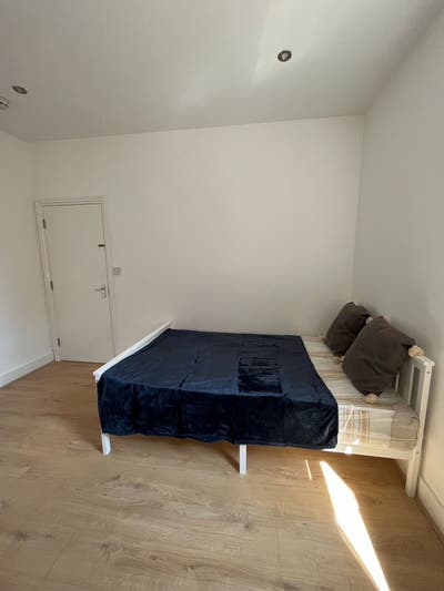 Cozy Single Room in a Huge House at Northwest!! Main Photo