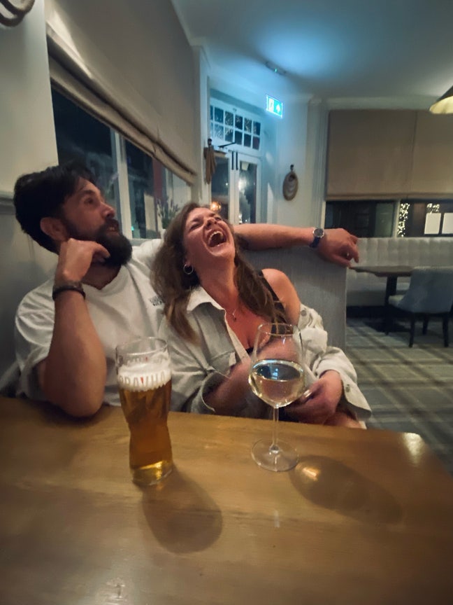 Couple looking for a room immediately  Main Photo