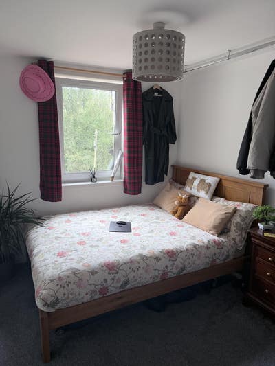 Double room to let in existing 2 bed flat Main Photo