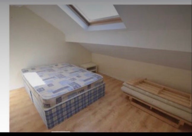 Double room to rent Main Photo