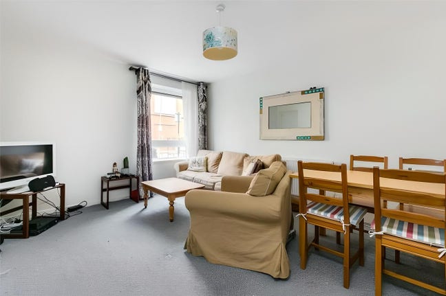 4 Bedroom Flat to Rent in Clapham Junction Main Photo