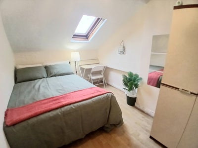 ✨Bright 2 double room in a quiet household 🏡 Main Photo